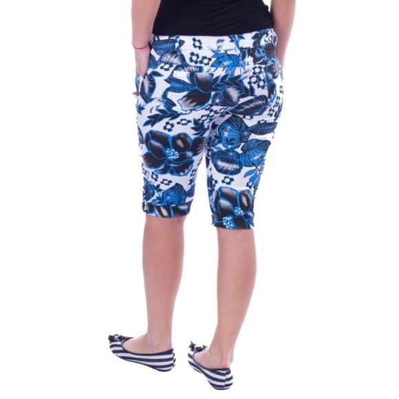 Women Knee Long Capri Shorts, CP-1309, Blue Sky - Picture 4 of 5